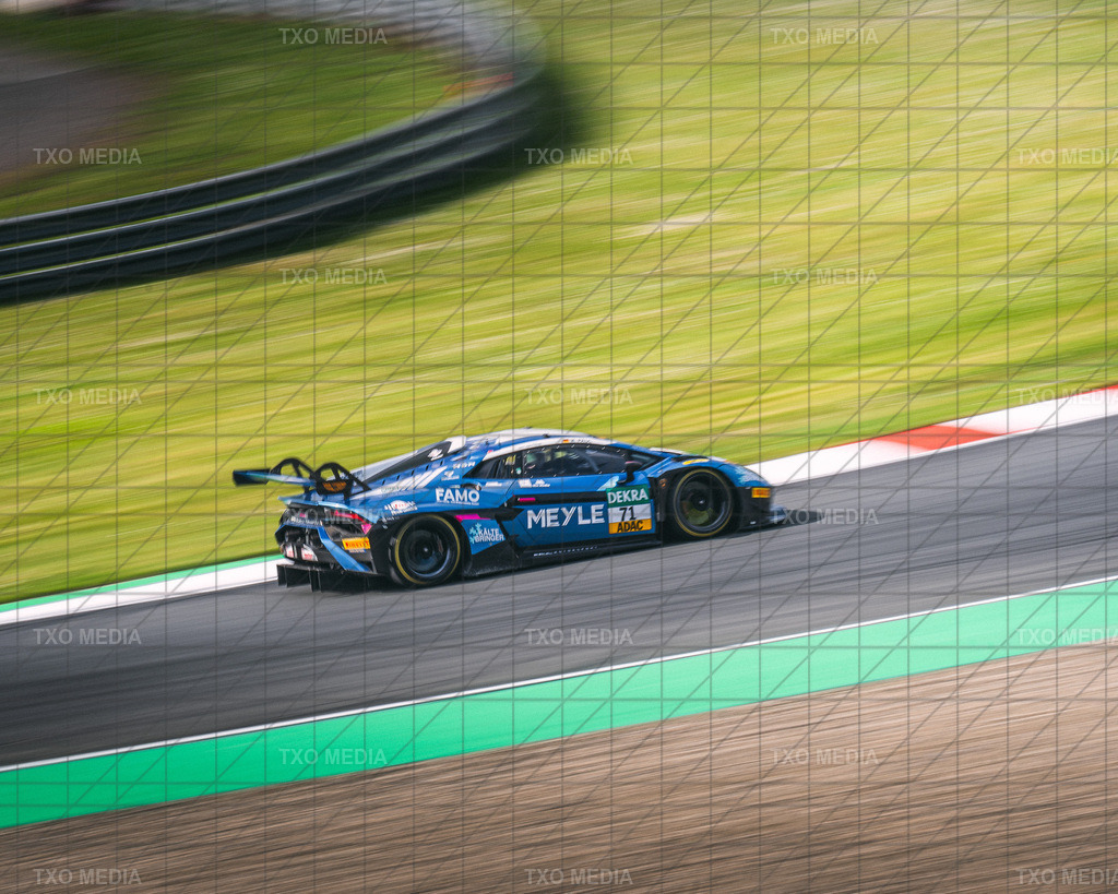 _TXM5286 | Exklusive Motorsport-Fotografie aus Leipzig von TXO Media – für Rennfahrer, Teams & Sponsoren. Sausemuth liefert starke Bilder, die Emotion zeigen. Jetzt buchen & glänzen! - Realisiert mit Pictrs.com