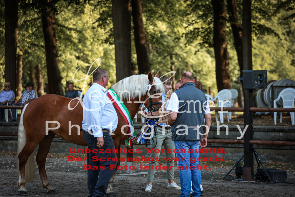 Fr3K00128 | Leoni Ertmer Photography - Realisiert mit Pictrs.com