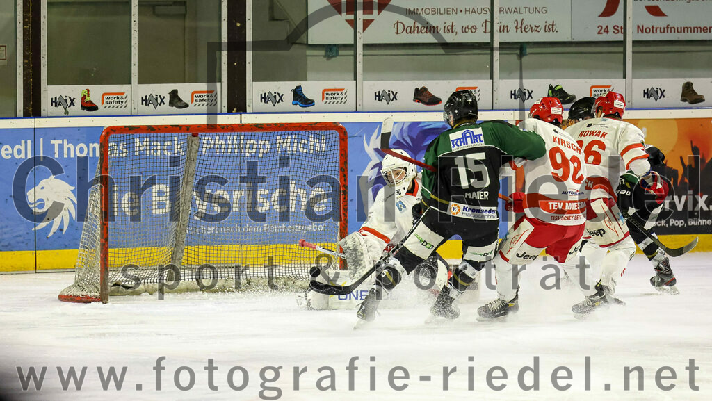 2023-03-10_016_TSV_Erding_gegen_TEV_Miesbach | Erding, Deutschland, 10.03.2023:
Eishockey, Bayernliga Playoffs 2022 / 2023, Halbfinale, TSV Erding gegen TEV Miesbach, Endergebnis: 2:0

Foto: Christian Riedel / fotografie-riedel.net