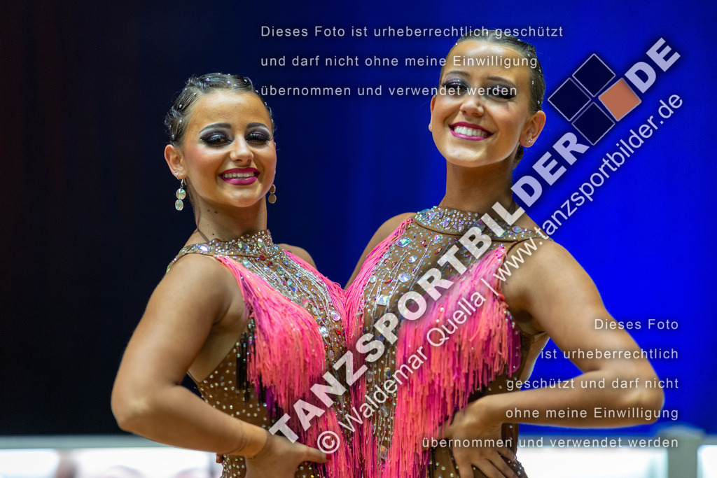 20230114-14904 | Hier finden Sie Tanz Bilder vom Latein und Standard Formationen tanzen. Sportbilder vom Tanzsport. Schöne Fotos und von Weltmeisterschaft, Europameisterschaft, Bundesliga, Regionalliga, Oberliga und Landesliga sowie von GOC Stuttgart, DanceComp, WM Bremen