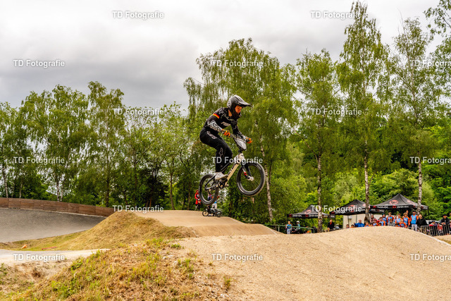 BayBMX2026-04946 | Fotogalerie von Thomas Dettweiler mit Eventbildern und lizenzfreien Fotos. Perfekt als Wandbild, für Büro, Website oder private Nutzung. - Realisiert mit Pictrs.com