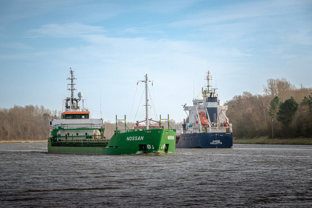 CCL_1147 | Entdecken Sie hochwertigen Fotodruck auf Leinwand, Acrylglas, Alu-Dibond und weiteren Materialien bei Fotodruck Online. Gestalten Sie individuelle Wandbilder in bester Qualität – ideal für besondere Erinnerungen und stilvolle Dekorationen. 