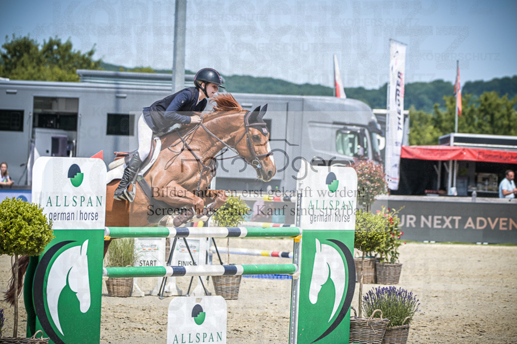 DOS_4028 | Entdecke hochwertige Reitturnierfotos von Foto Oger. Professionell, emotional und authentisch – jetzt Lieblingsmomente im Shop bestellen.Deutschlandweite Turnierfotografie. - Realisiert mit Pictrs.com