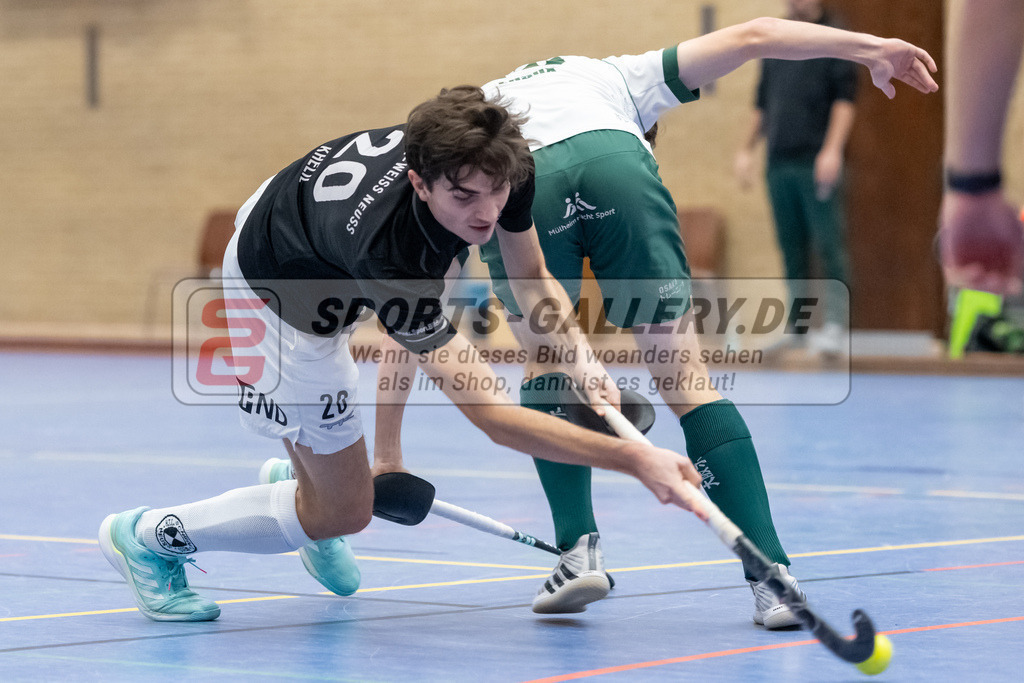 SFE_20231217_0081 | Neuss, Deutschland, 17.12.2023: Samir Khelil (SW Neuss) im Kampf um den Ball waehrend des Spiels der Halle 1. Bundesliga Herren zwischen SW Neuss vs Uhlenhorst Mülheim im Stadionhalle (SW Neuss) am 17.12.2023 in Neuss, Deutschland. (Foto von Stephan Fehrmann)

Neuss, Germany, 17.12.2023: Samir Khelil (SW Neuss) in the battle of the ball during the game of Halle 1. Bundesliga Herren between SW Neuss vs Uhlenhorst Mülheim in Stadionhalle (SW Neuss) at 17.12.2023 in Neuss, Deutschland. (Foto von Stephan Fehrmann)