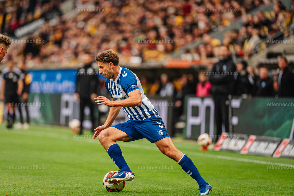 Dresdner SC - Allianz MTV Stuttgart, DEKRA 1. Bundesliga Frauen, Volleyball | Im Bild: Am Ball 1. FC Magdeburg18.10.2026, SG Dynamo Dresden - 1. FC Magdeburg, 2. BUNDESLIGA - 8. SPIELTAG, Fußball, Deutschland, Dresden, Rudolf-Harbig-Stadion