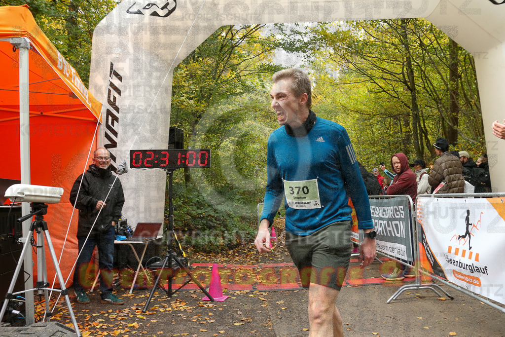251026_1232_EX1_0627 | Sportfotografie im Rhein-Sieg Kreis, Köln, Bonn, NRW, Rheinland Pfalz, Hessen, etc. Unser Tätigkeitsfeld umfasst den Laufsport vom Volkslauf über den Marathon, Duathlon, Triathon bis zum Ultralauf wie Kölnpfad Ultra oder Schindertrail.