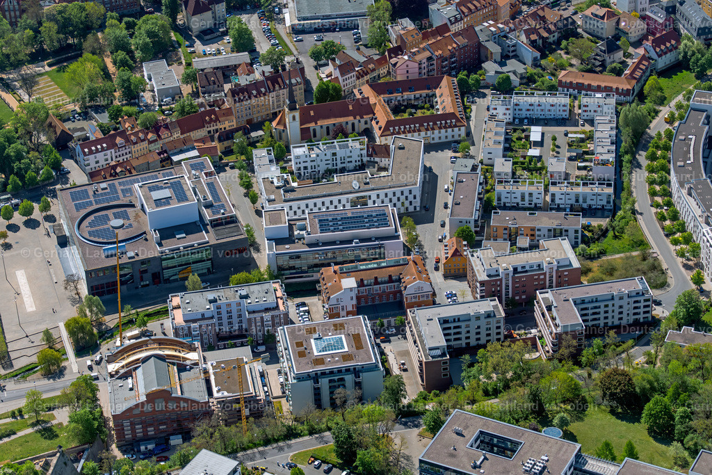 4026611 | ERFURT 07.05.2020 Wohn- und Geschäftshaus Viertel entlang der Kupferhammermühlgasse - Maximilian-Welsch-Straße im Ortsteil Brühlervorstadt in Erfurt im Bundesland Thüringen, Deutschland. // Residential and commercial building district along of Kupferhammermuehlgasse - Maximilian-Welsch-Strasse in the district Bruehlervorstadt in Erfurt in the state Thuringia, Germany. Foto: Gerhard Launer