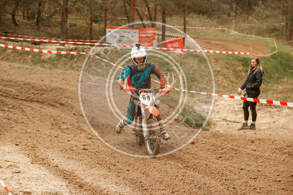 2TaktLauf1-280 | koppe-media - Realisiert mit Pictrs.com