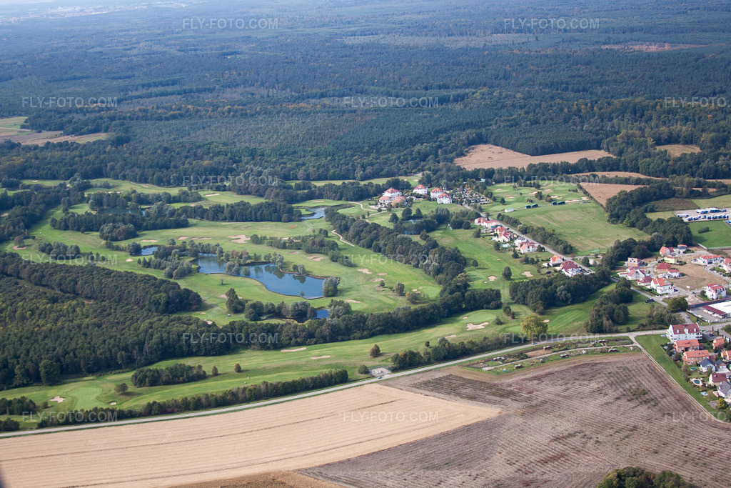 Aerial view: Baden-Baden Golf Club Soufflenheim in Soufflenheim in the state Bas-Rhin, France.Photo: IMG_53482.jpg taken on 09/30/2012 by Werner Riehm/FLY-FOTO.comResolution of the original: 4453 x 2969 px
