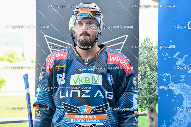 AUT, Pressekonferenz Eishockey Black Wings Linz, Praesentation Trikot und neue Sponsorpartner | 16.08.2023, Linz, AUT, Pressekonferenz Eishockey Black Wings Linz, Praesentation Trikot und neue Sponsorpartner, im Bild Andreas Kristler (BWL)


