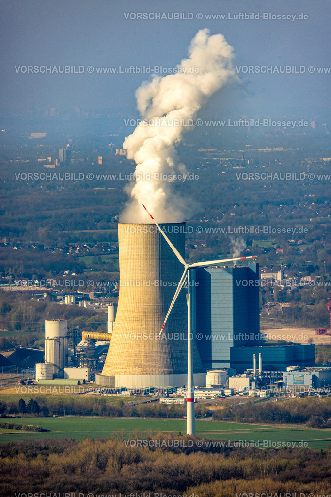 Datteln250401187EON Kraftwerk | Luftbild, Kraftwerk Datteln 4, Kraftwerksturm, Verbindung alternative Energien, fossile Energie, Windkraftwerk, Kohlekraftwerk, Rauch, Dümmer, Datteln, Ruhrgebiet, Nordrhein-Westfalen, Deutschland