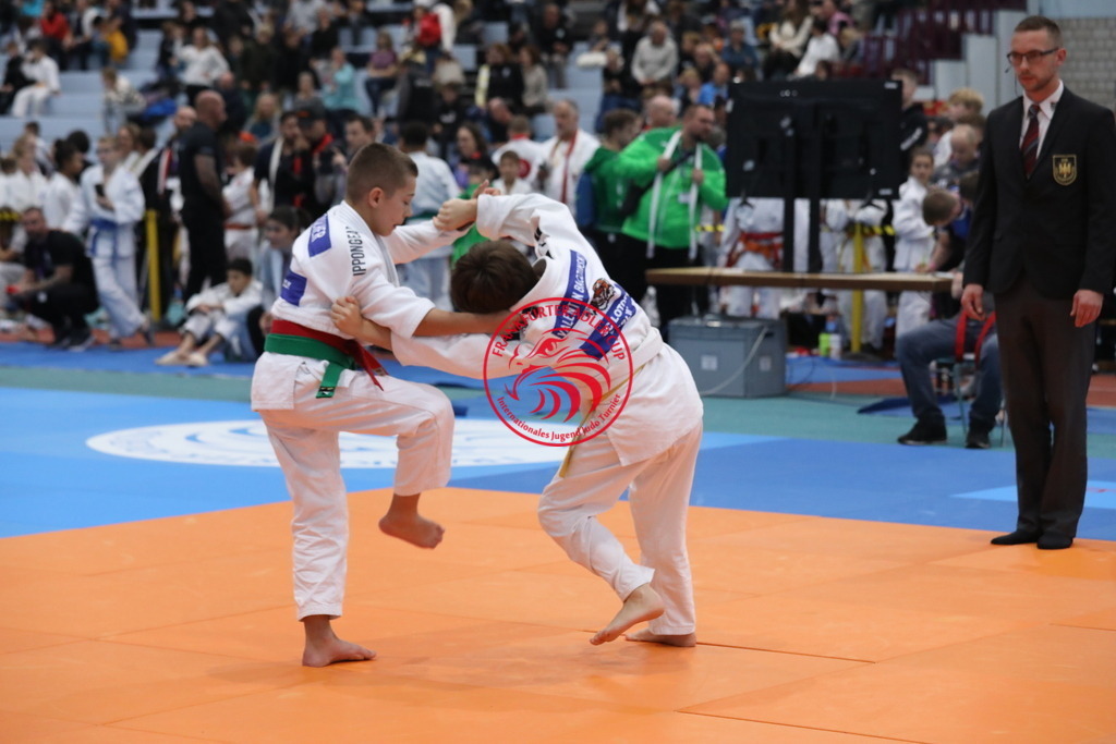 1J7A2406 | Fotos vom Adler Cup - Pictures from Adler Cup

Hier findet Ihr alle Eindrücke und großen Momente der Adler Cup Wochenenden. Here you will find all impressions and great moments of the Adler Cup weekends. - Realisiert mit Pictrs.com