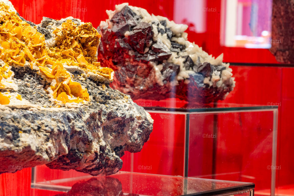 Bergbau-Museum Innen _fatzi_20230908-150049 | Fatzi Bilder-Archiv! 
Die Bilder sind für private Nutzung lizenzfrei. Die kommerzielle Nutzung ist möglich und erwünscht, jedoch bitte ich um vorherige Kontaktaufnahme per E-Mail (info@fatzi.at) oder unter +43 650 7828269 - Realisiert mit Pictrs.com