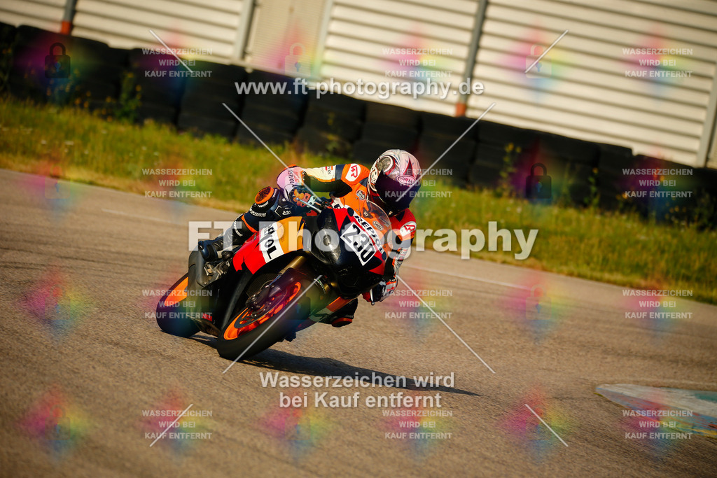 _MOT5465 | Hier findet Ihr Bilder von Touristenfahrten auf der Nürburgring Nordschleife oder von anderen Veranstaltungen die ich besucht habe. Viel Spass beim Durch Schauen 