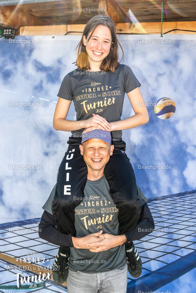 2024-00099896-Vater-Sohn-Turnier-2 | 09.05.2024; Berlin Foto: Gerold Rebsch - www.beachpics.de