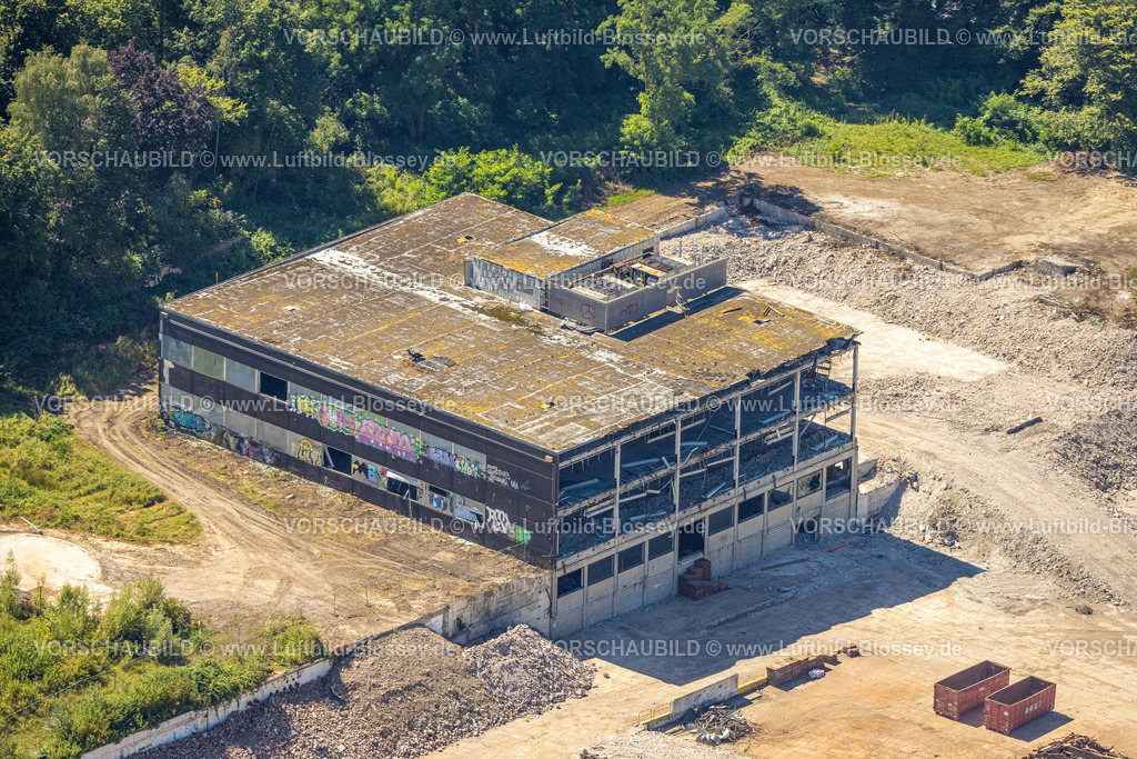 Dortmund240801035 | Luftbild, baufälliges Gebäude, Brachfläche der ehemaligen Zeche Dorstfeld Schacht 1/4 Karl-Funke-Straße, Dorstfeld, Dortmund, Ruhrgebiet, Nordrhein-Westfalen, Deutschland