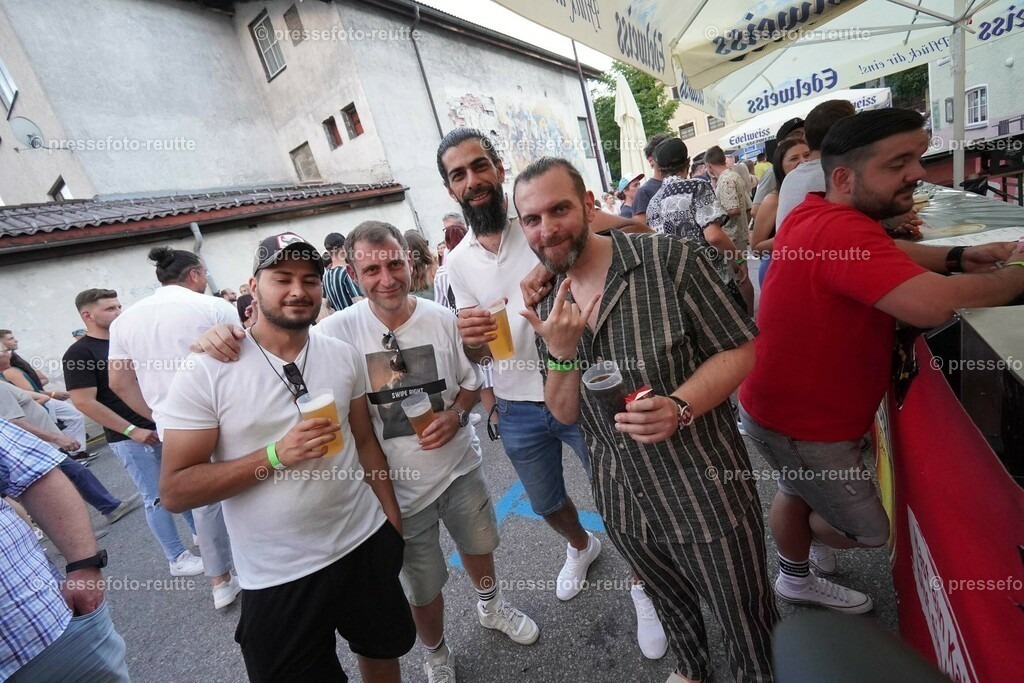 news-2023-Juli15-Marktfest_Reutte2-DSC01660 | Info aus dem Bezirk Reutte/Ausserfern Tirol sowie eine umfangreiche Bilddatenbank über die gesamte Region: Lechtal, Talkessel Reutte, Tannheimertal, Zwischentoren. Lech, Plansee, Zugspitze, Grenztunnel, B179, Fernpassstraße, Verkehr, Lawinen, Tradition, - Realisiert mit Pictrs.com