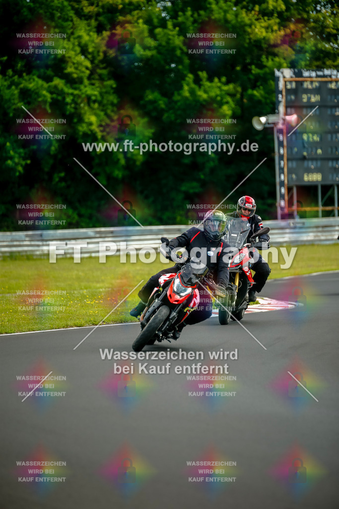 VBK-4615 | Hier findet Ihr Bilder von Touristenfahrten auf der Nürburgring Nordschleife oder von anderen Veranstaltungen die ich besucht habe. Viel Spass beim Durch Schauen 