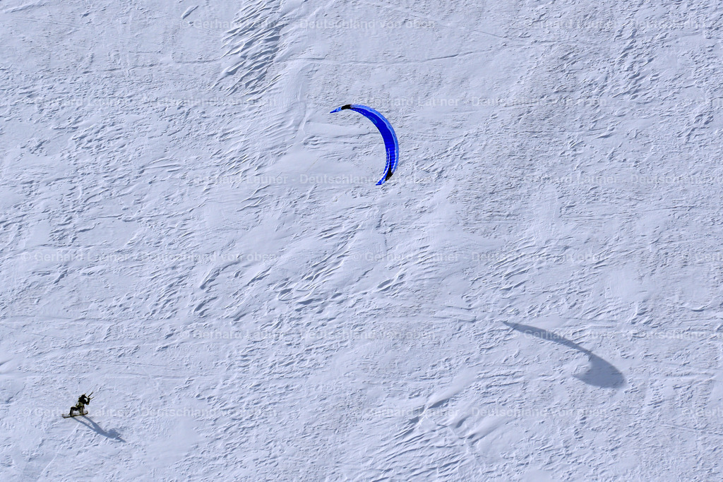 3700060 | Snowsurfen auf der Wasserkuppe