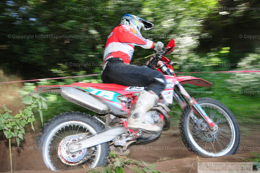 DSC_5564 | Sportfotografie , Motorsport, Motoross, Reitsport, Mointainbike, Enduro,
Landschaft , Outdoor, Eventfotografie, Landschaft, Bilder online bestellen - Realisiert mit Pictrs.com