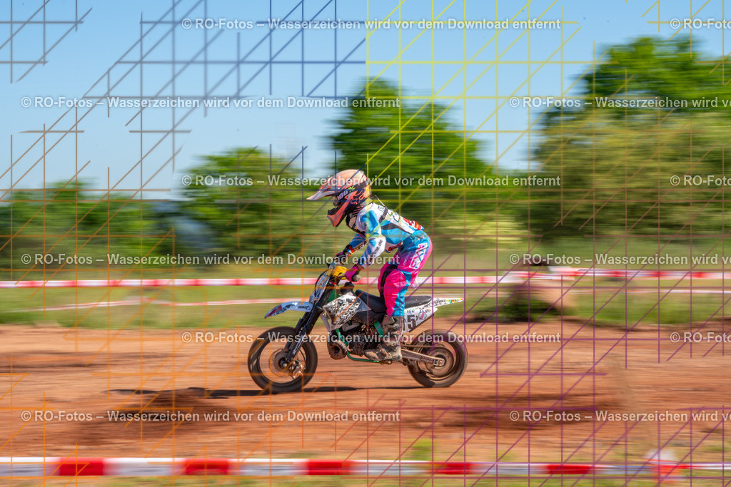 Wolfshausen 1 Lauf -618 | Sportfotografie von RO-Fotos: Motorsport, Motocross, Enduro, Laufveranstaltungen und Triathlon. Professionelle Fotos von Sportlern und Events. - Realisiert mit Pictrs.com