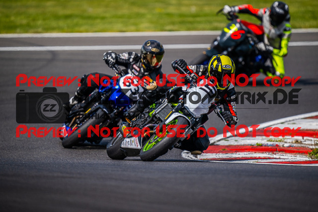 MaZZes_FotoMatrix_220507_98750 | Fotograf Mathias Schmid
Sportfotograf,
Eventfotograf,
Hochzeitsfotograf,
Portraitfotograf