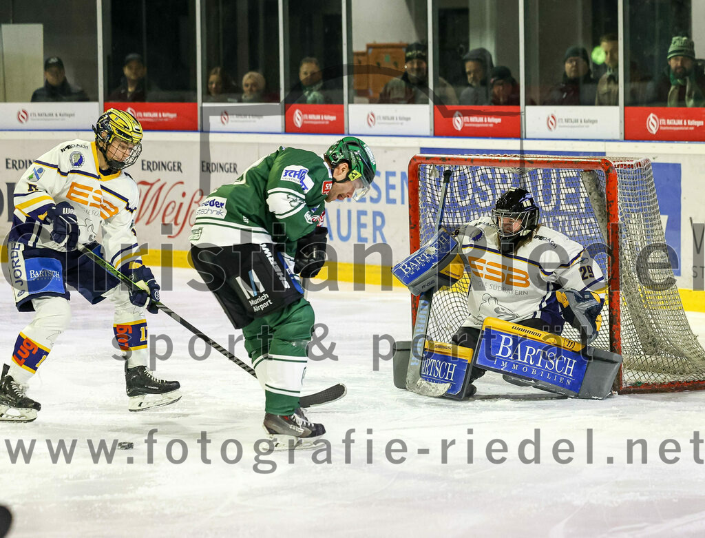 2024-01-19_118_TSV_Erding_gegen_ESC_Geretsried | Erding, Deutschland, 19.01.2024:
Eishockey, Bayernliga Vorrunde 2023 / 2024, 26. Spieltag, TSV Erding gegen ESC Geretsried, Endergebnis: 

Foto: Christian Riedel / fotografie-riedel.net