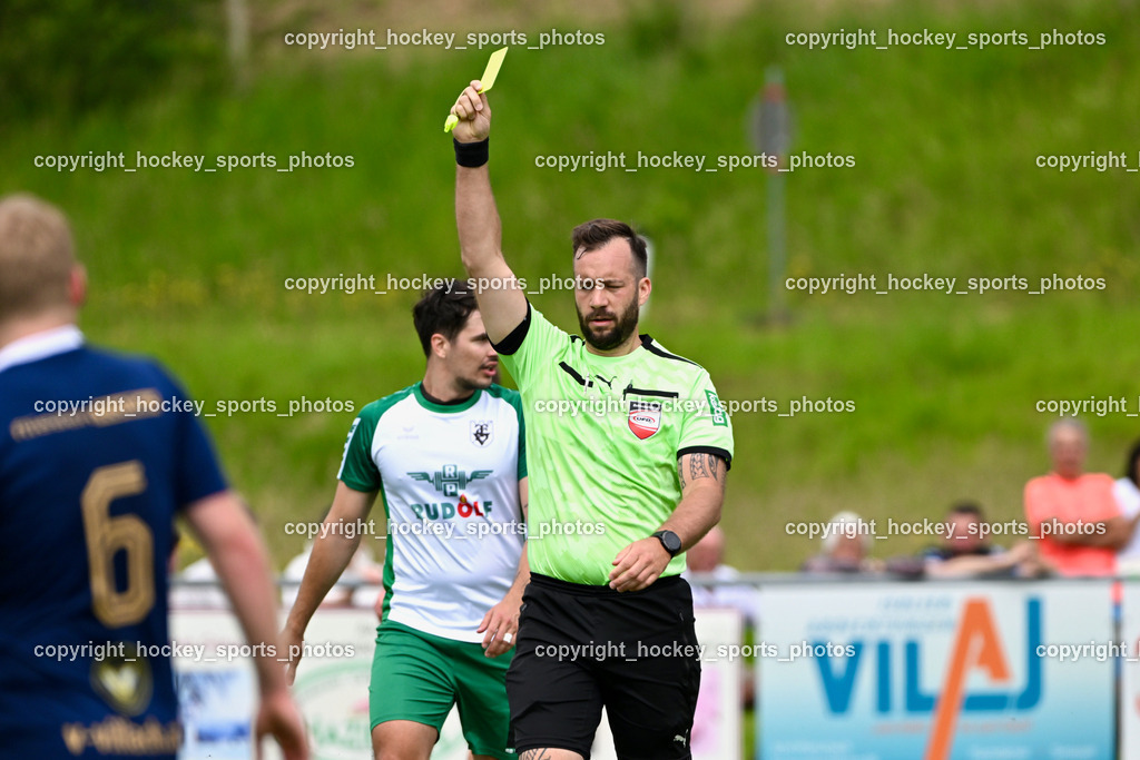 ATUS Velden vs. VST Völkermarkt | Dominik Sodamin Referee,  Gelbe Karte, ATUS Velden vs. VST Völkermarkt, ATUS Velden vs. VST Völkermarkt am 30.05.2024 in St. Egyden (Sportpark St. Egyden), Austria, (Photo by Bernd Stefan)