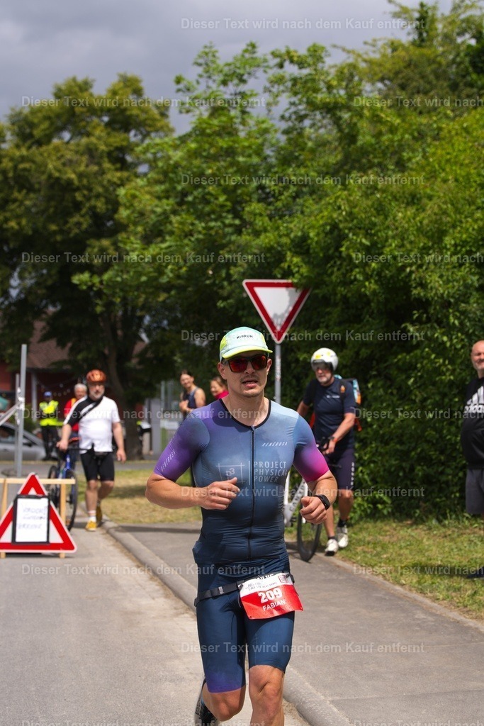 triathlon_wuerzburg_l_2026_06_14-853 | Shop für Fotos von Sportevents z.B. Obstacle Course Racing, OCR, Triathlon, Trail Run und MTB - Realisiert mit Pictrs.com