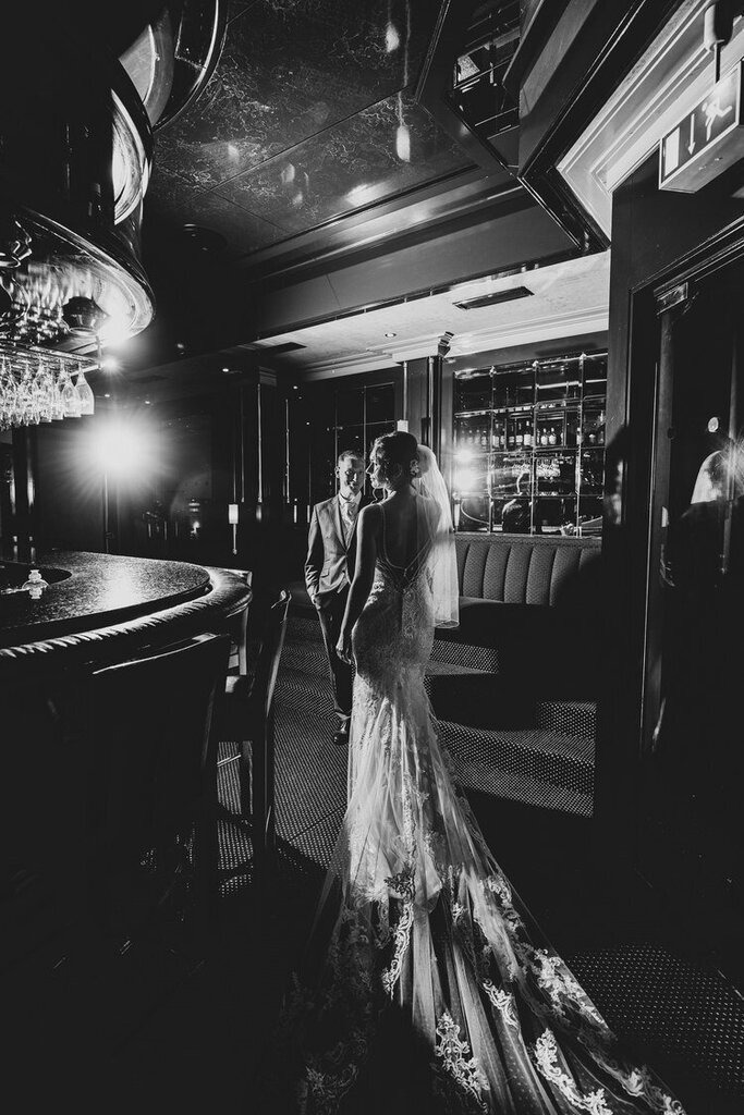 Hochzeit_Fotoshooting_007 | Mein Name ist Arkadius. Ich fotografiere Ihre Hochzeit in Frankfurt und im Umkreis von 200 km. Als Fotograf bin ich noch bekannt im Bereich Business- und Modefotografie.