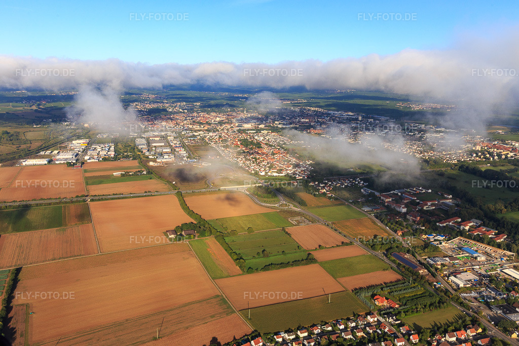 Luftbild: Mitfahrerparkplatz an der Ausfahrt Landau-Zentrum von der A65 im Ortsteil Queichheim in Landau im Bundesland Rheinland-Pfalz in Deutschland. Foto: IMG_103415.jpg vom 10.09.2017 durch Werner Riehm/FLY-FOTO.de