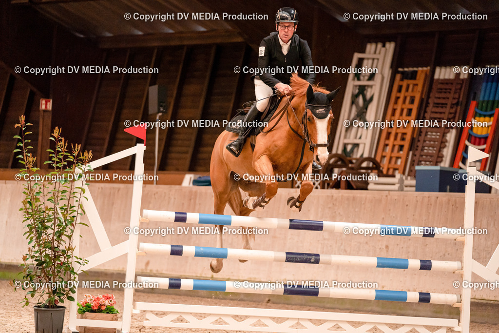 Springen Tag 1-802 | dv-media-shop - Realisiert mit Pictrs.com