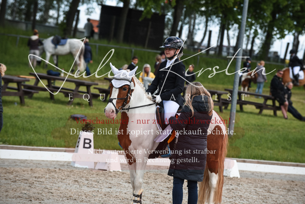 20230518_JK-Röhrsdorf-09-1663 | Pferde- und Turnierfotografie in Westsachsen. Pferdeportraits, Auftragszeichnungen und intuitive Kunst.