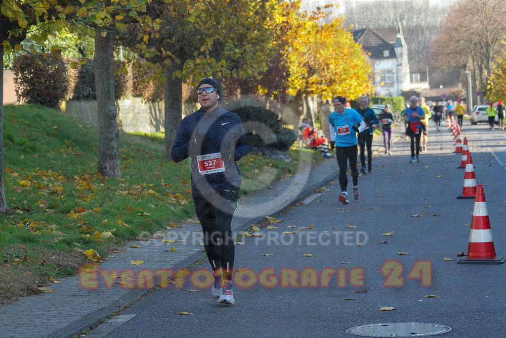 241201_1228_EV4_2643 | Sportfotografie im Rhein-Sieg Kreis, Köln, Bonn, NRW, Rheinland Pfalz, Hessen, etc. Unser Tätigkeitsfeld umfasst den Laufsport vom Volkslauf über den Marathon, Duathlon, Triathon bis zum Ultralauf wie Kölnpfad Ultra oder Schindertrail.