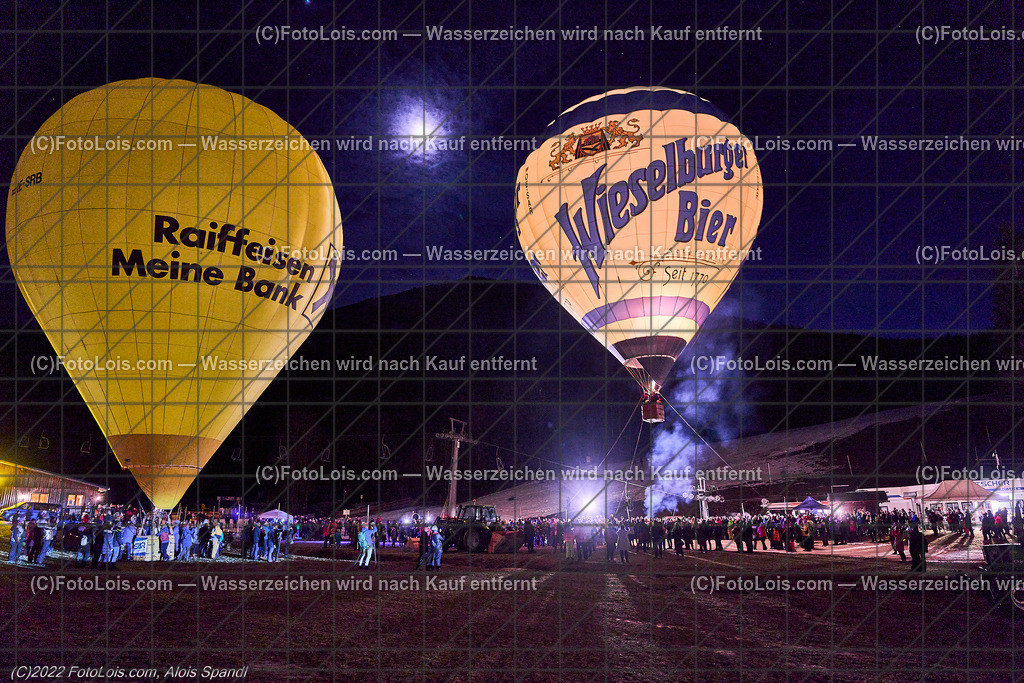 ALP0329_Nacht der Ballone_Lackenhof | (C)FotoLois.com, Alois Spandl, 'Nacht der Ballone' des Ballonclub ÖTSCHERLAND in Lackenhof/Weitental, gemeinsame Veranstaltung mit Tourismusverband ÖTSCHER, Mi 28. Dezember 2022.