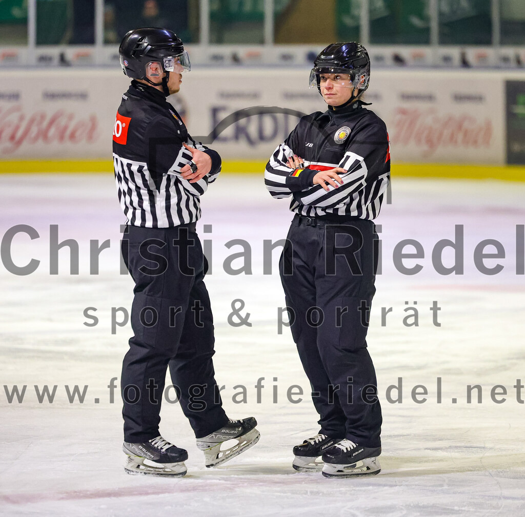 2025-12-23_119_TSV_Erding_gegen_Heilbronner_Falken | Erding, Deutschland, 23.12.2025:Eishockey, Oberliga Süd 2025 / 2026, 29. Spieltag, TSV Erding gegen Heilbronner Falken, Endergebnis: 5:4Foto: Christian Riedel / fotografie-riedel.net