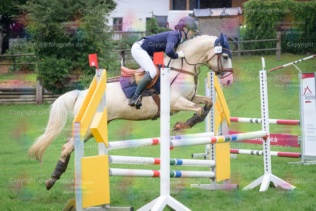 140_Wandel_Catrin_Paradiso-33_A1_Springen_250802_08 | gis-fotografie