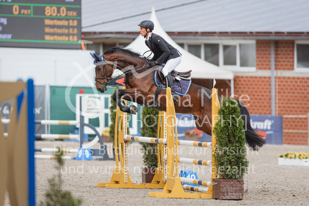 250506_Mühlen_SprPf-A2-266 | Deine schönsten Turniermomente als professionelle Fotos! Entdecke hochwertige Pferdesport-Fotografie im Online-Shop. Jetzt Fotos finden & bestellen!