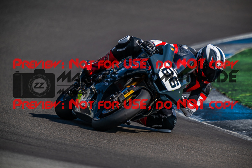 MaZZes_FotoMatrix_220923_2841 | PRO SUPERSTOCK