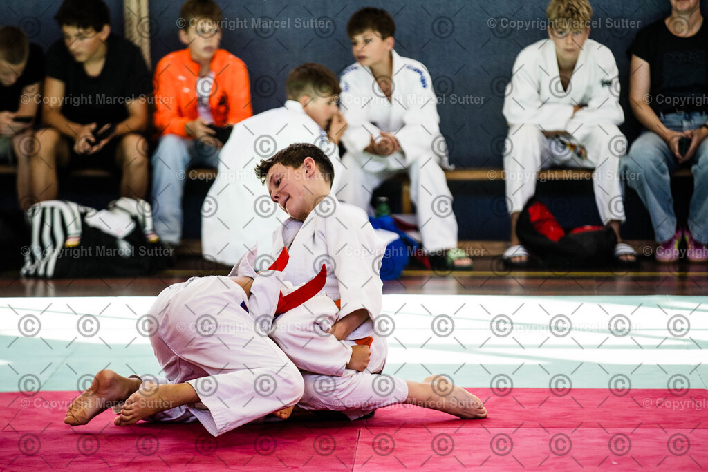 250920-112548-_G2A0065-MarcelSutter | Finde und bestelle deine Sport- und Eventfotos in höchster Qualität. Professionelle Aufnahmen von Wettkämpfen, Veranstaltungen und Outdoor-Events – schnell und einfach online bestellen. - Realisiert mit Pictrs.com