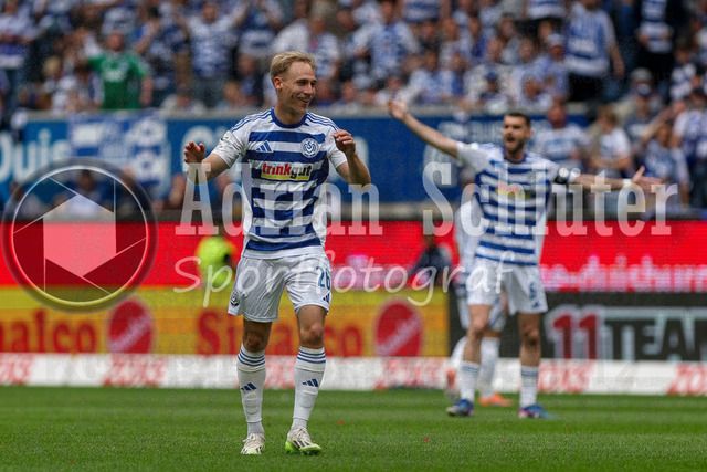 03.05.2026, GER, Fussball, Herren, 3. Liga, Saison 2025/2026, MSV Duisburg - FC Energie Cottbus | Florian Krüger (MSV Duisburg) gestikuliert, Gestik 