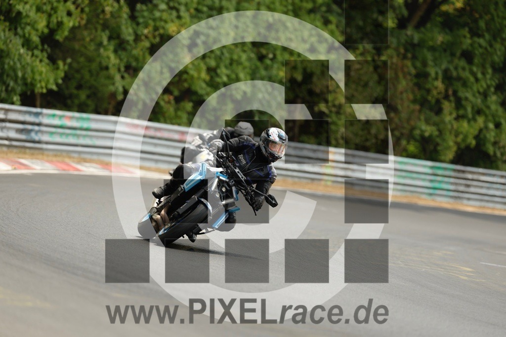 0151-20260804_05293 | Schöne Erinnerungen an spannende Momente - das festzuhalten ist unser Job. PIXELrace.de ist seit 2003 auf den Rennstrecken Europas unterwegs um die Action draußen beim Fahren und die wunderbare Stimmung imm Fahrerlager für euch einzufangen.
