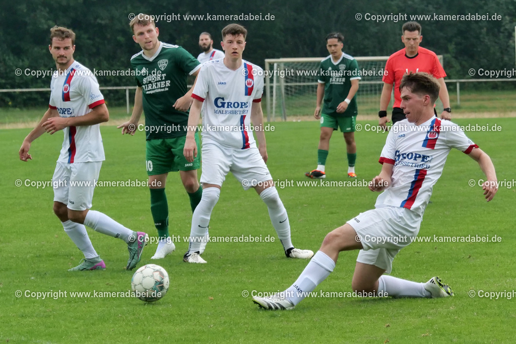 Fußball : TV Voerde - SUS 09 Dinslaken 2 am 21.07.2024 in Voerde | Fußball : TV Voerde - SUS 09 Dinslaken 2 am 21.07.2024 in Voerde - Realisiert mit Pictrs.com