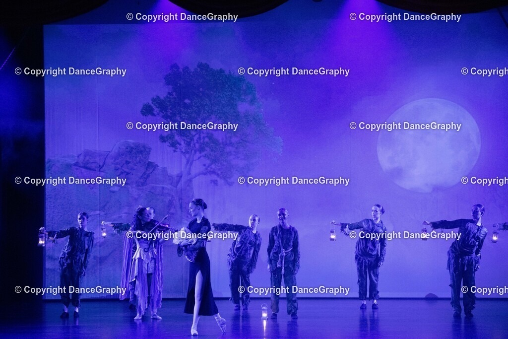 GPHY1455 | DanceGraphy - Realisiert mit Pictrs.com