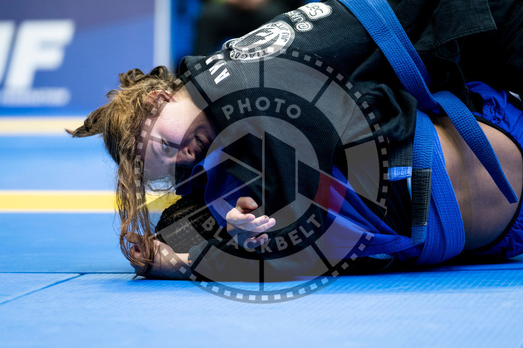 20240121PBB5087-2 | Fighters compete during the second day of the IBJJF European Championship in Paris, France, on January 21, 2024.