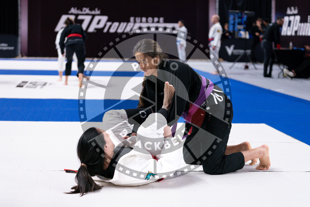 20241013PBB2790 | Athletes compete during the AJP Tour Europe Continental Jiu-Jitsu Amateurs & Masters Championship on October 13, 2024 in Almere near Amsterdam, Netherlands. © Chiara Dazi / photoblackbelt