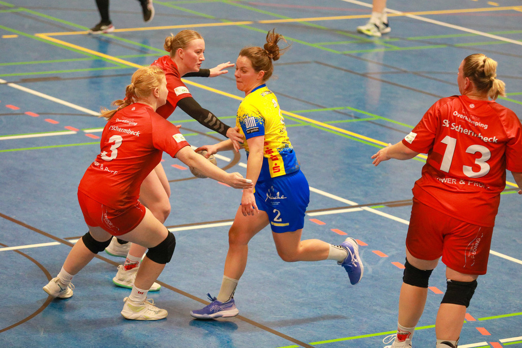 SvSchermbeck_SVN_061225_071 | Bildergalerie von Sport-Ereignissen aber auch von weiteren spannenden Dingen - nicht nur vom Niederrhein. In Anlehnung an den bekannten Spruch von Hanns Dieter Hüsch heißt das Motto: "Niederrhein ist überall".  - Realisiert mit Pictrs.com