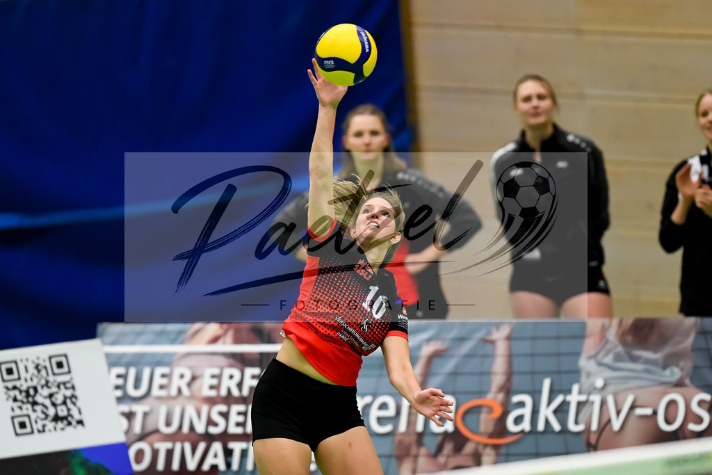 VCOBWA20211106_090 | Volleyball, Frauen:   bei dem Spiel der 3. Liga West zwischen VC Osnabrueck und SV BW Aasee in der Schlosswallhalle am 06.11.2021 in Osnabrueck, Deutschland. - Realisiert mit Pictrs.com