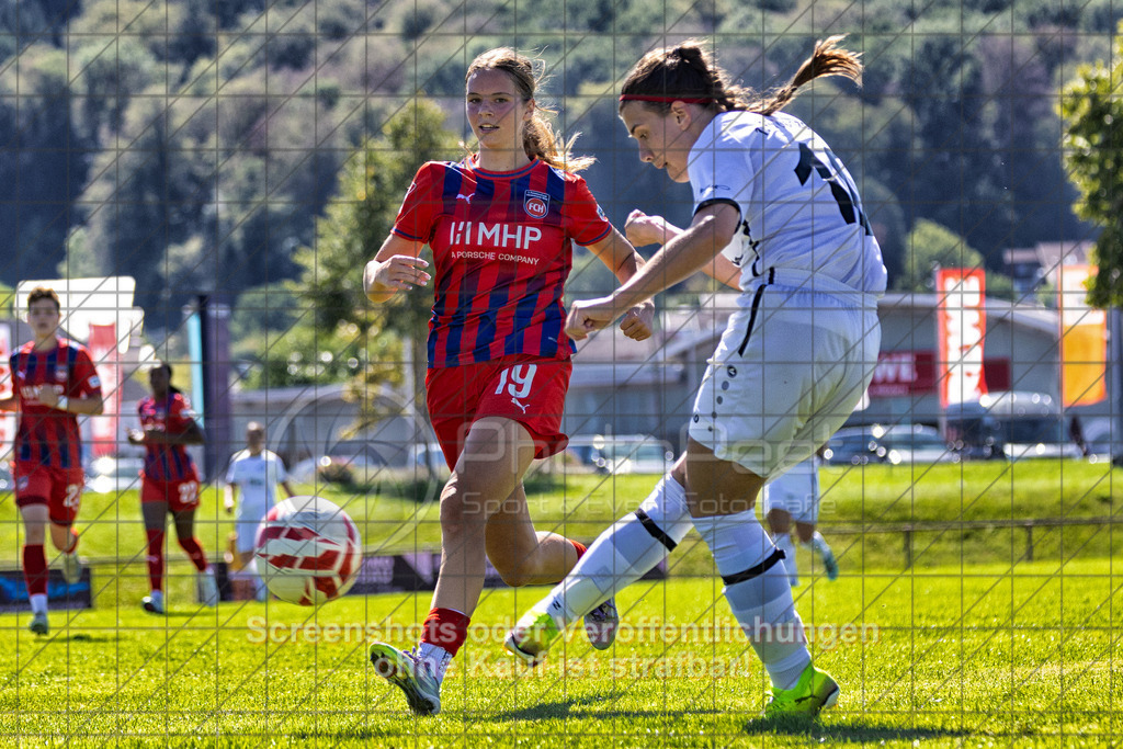 20260906_121400_0204-Bearbeitet_(c)_by_PhotoPeet | Lena Scheuring (1.FC Donzdorf #10)1.FC Donzdorf (weiß) vs. 1.FC Heidenheim 1846 (rot), Fußball, Frauen-Verbandspokal Gruppe 2, 2. Runde, Saison 2026/2027, Rasenplatz Lautertal Stadion, Süßener Straße 16, 73072 Donzdorf, 06.09.2026 - 11:00 Uhr,Foto: PhotoPeet / Sport- &amp; Eventfotografie / Peter Harich