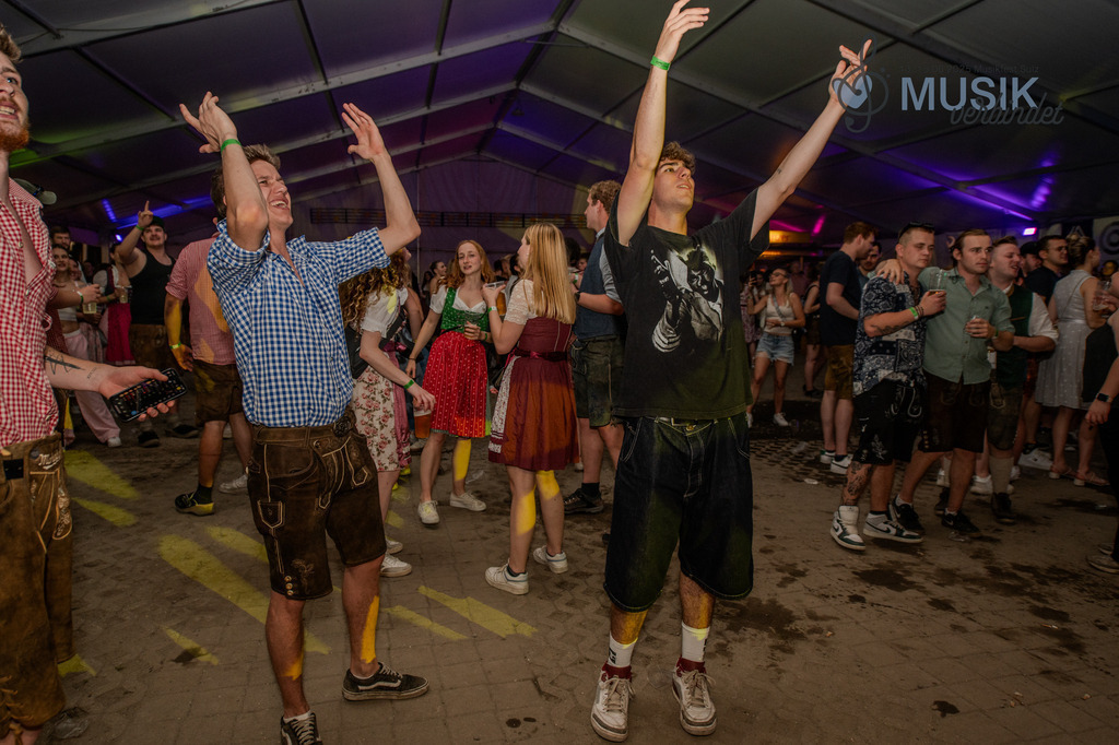 _DSC0277 | "Fussifoto.com – Ihr Ansprechpartner für hochwertige Fotografie! Entdecken Sie kreative Bilder und professionelle Dienstleistungen. Kontaktieren Sie uns für Ihre Projekte!"